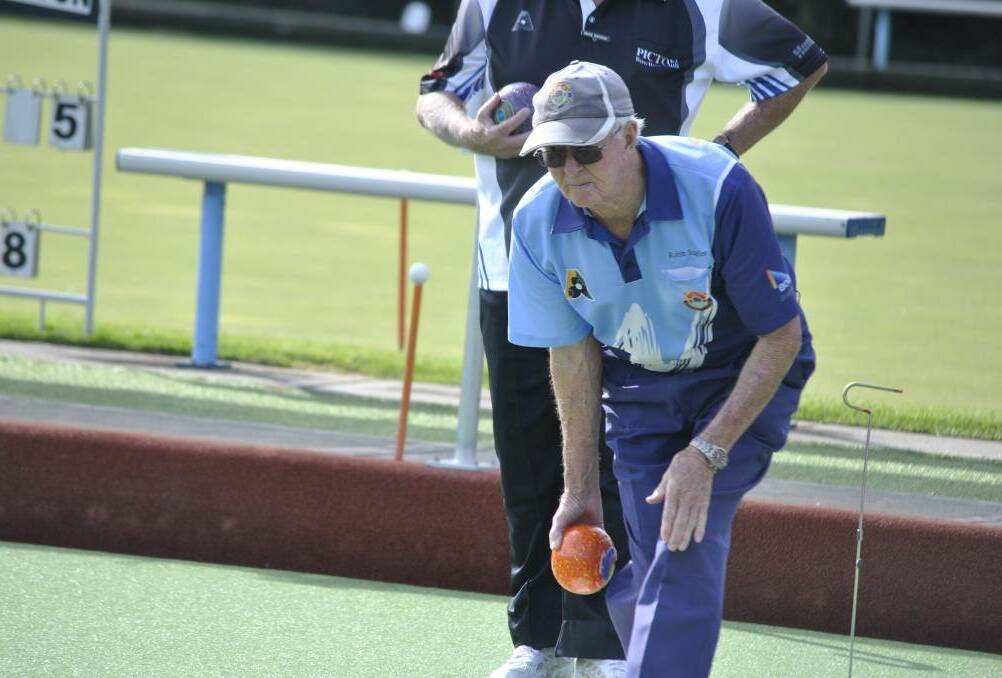 Robin Staples preparing to bowl. He and his partner Kel Limbrick won match of the day.