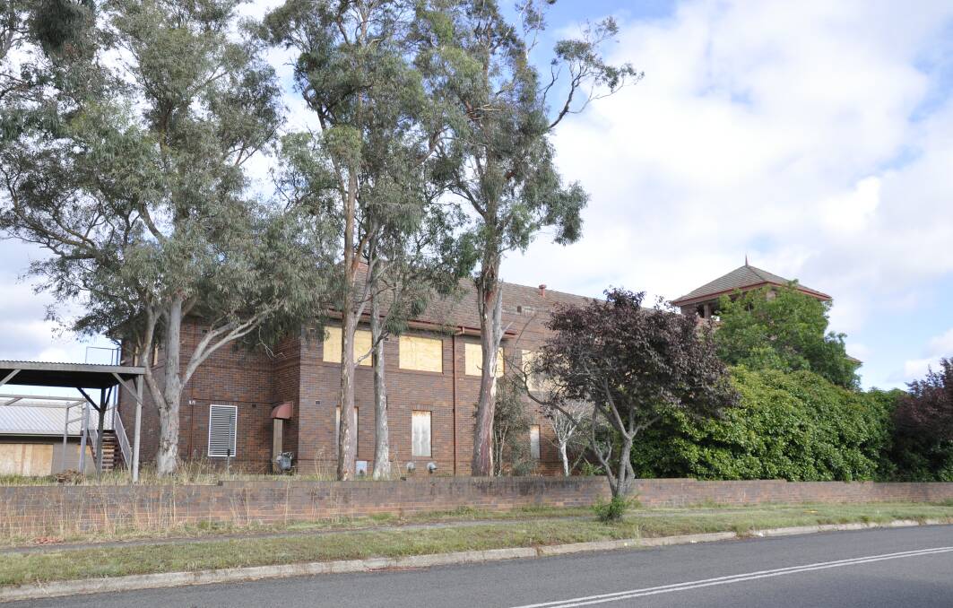 The former Salvation Army Gill Memorial Boys Home on top of Auburn Street has been vacant for 12 years. Photo: Louise Thrower.