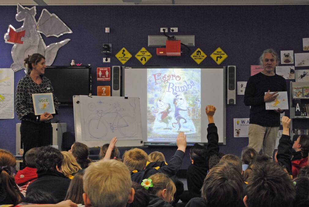 Moss Vale Public School teacher-librarian Cindy Gardiner and children's author Stephen Michael King entertain in Book Week. Photo Ainsleigh Sheridan