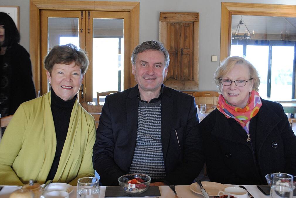 Richard Glover with Di Callinan of Bowral and Gwenyth Anthony of Moss Vale.