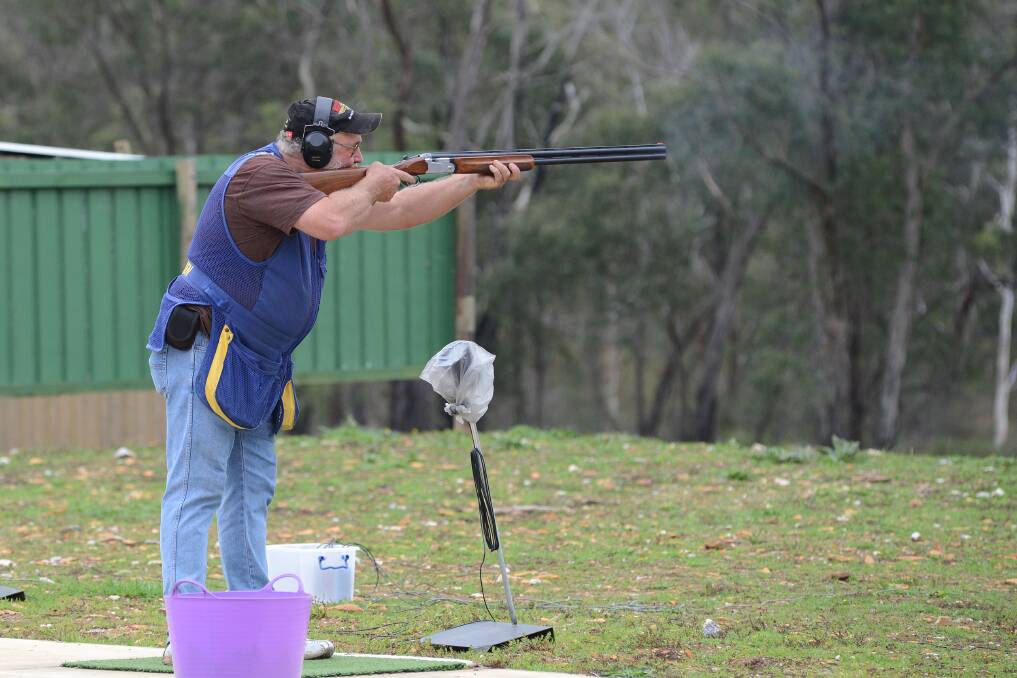 Phil Christensen competing in his shoot-off.