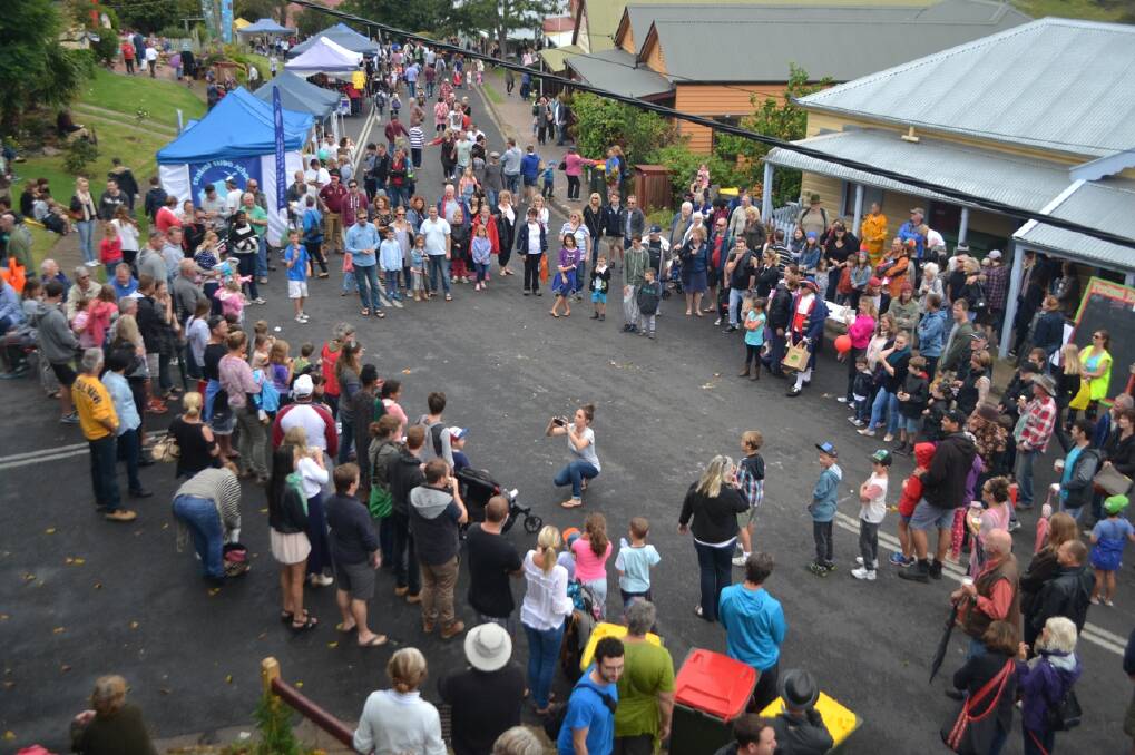 Fun and smiling faces at the 2015 Tilba Festival