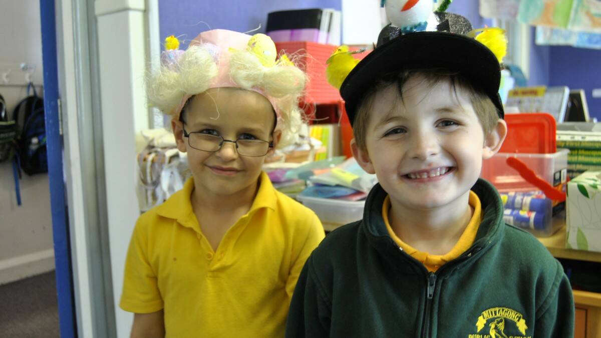 Kindergarten kids Phoenix Dillon and Bodie Armstrong with their Easter hats. Photo by Emma Biscoe