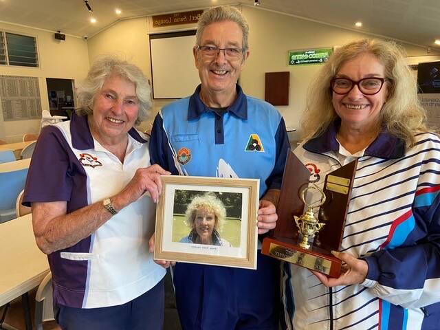 Fran Post Trophy winners Bev Clayton, Barry Clark and Lynne Boshier. Picture supplied. 