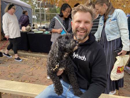 The Bundanoon Makers Market is back this weekend for everyoe to enjoy, even for dogs. Mark Washborneenjoyed the markets in 2021 with his spoodle Ronnie in tow. Picture by Briannah Devlin