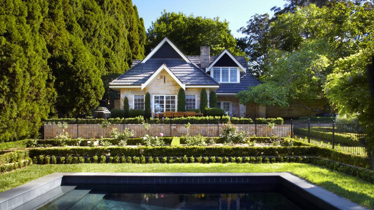The envy of those who know this majestic estate, Hazelwood Estate can be viewed when you contact the agent Samuel Lindsay at Drew Lindsay Real Estate.