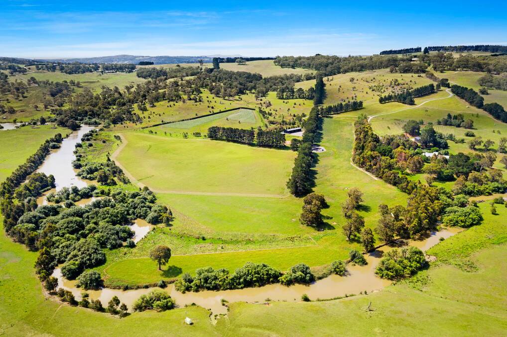 Southern Highlands Domain | Private with river frontage