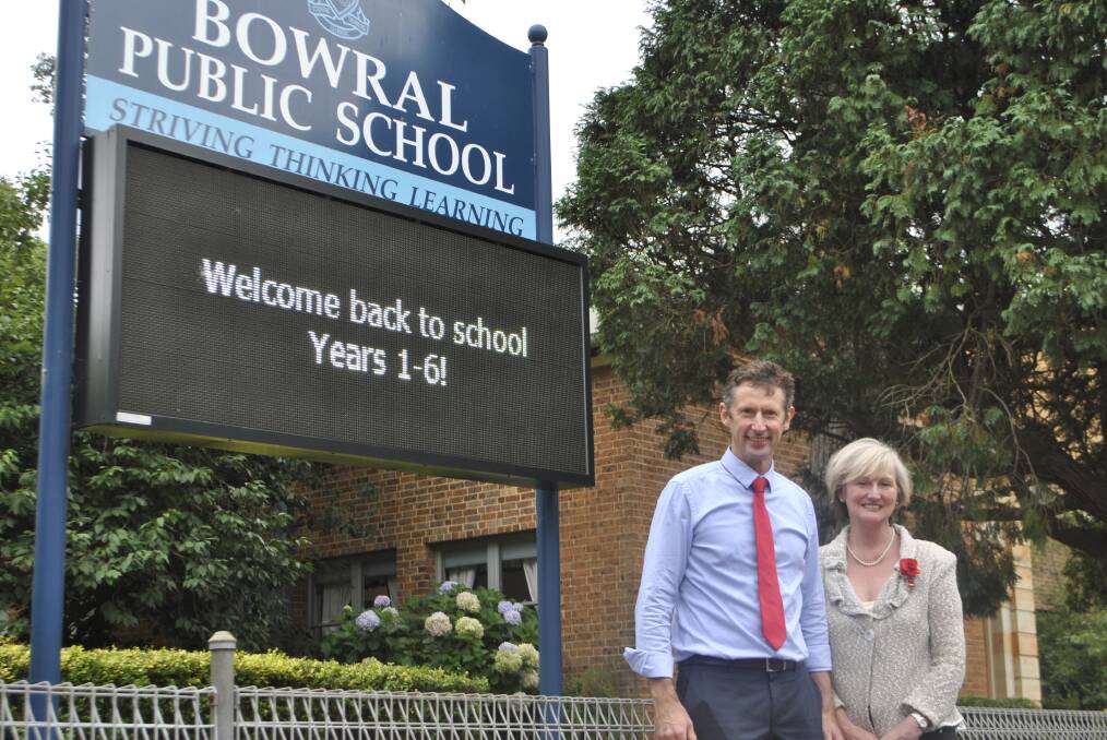 Whitlam MP Stephen Jones and Labor candidate for Wollondilly Jo-Ann Davidson out the front of Bowral Public School. 