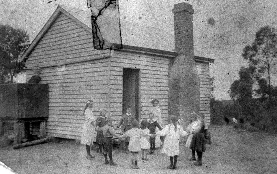 PARENT OPERATED: The subsidised school at Jellore (Hill Top) around 1910. Photo: BDH&FHS