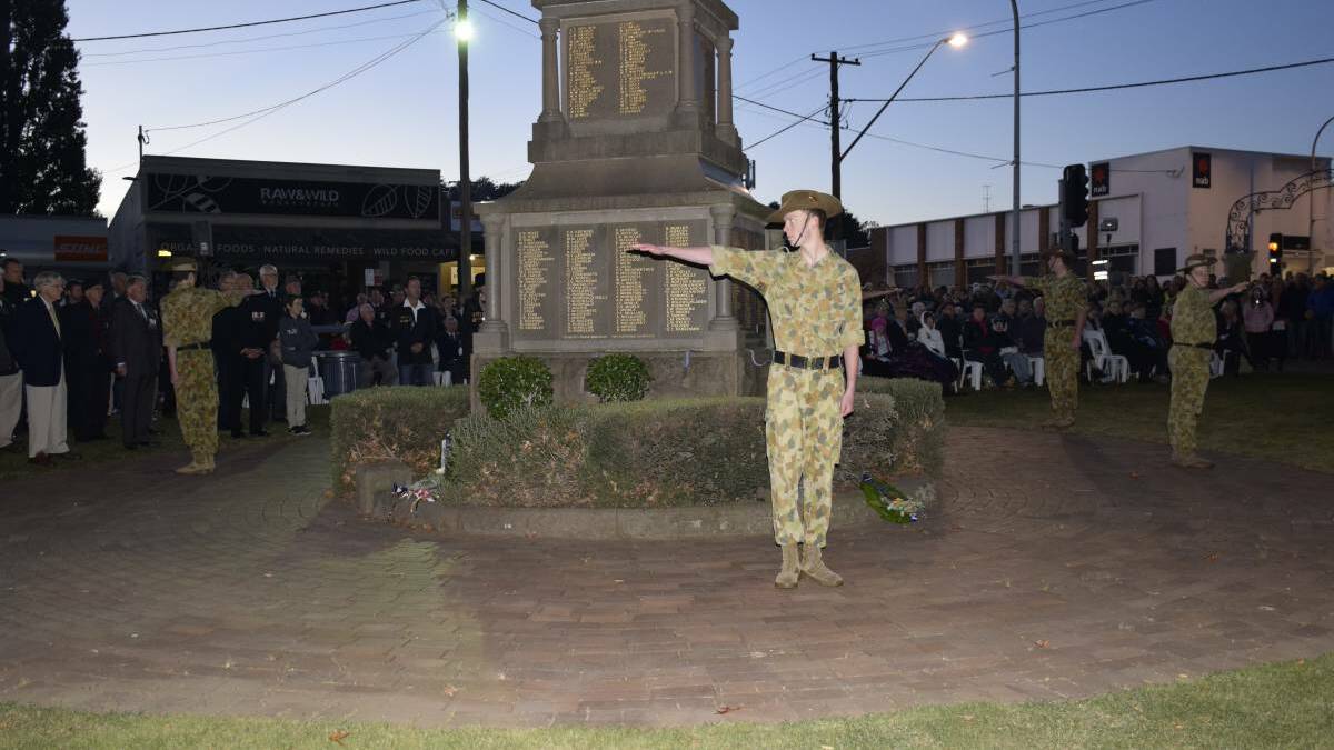Anzac Day 2018: Thousands pay their respects at services across the Wingecarribee Shire