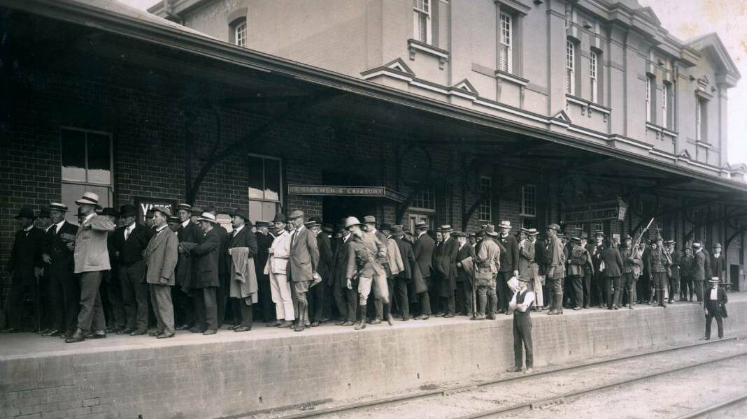  BERRIMA BOUND: The first contingent of German internees at Moss Vale station, March 1915. Photo: BDH&FS