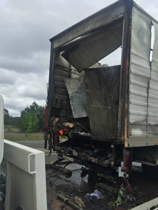 Truck fire Hume Highway, lanes closed