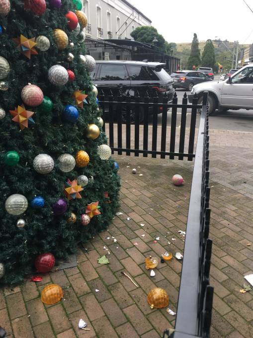 Christmas Tree vandalism, Corbett Plaza. Photo: Eve Thomas