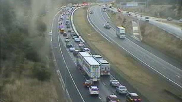 Holiday traffic on Hume Highway