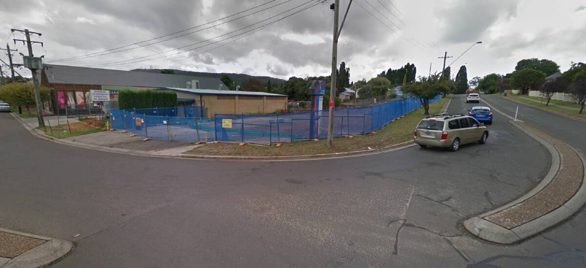 FOOTPATH: A modification application submitted for 80 Station Street in Bowral was refused in a council meeting. Photo: Google 