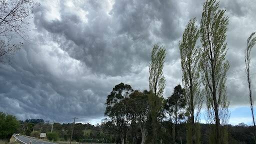Hail and severe thunderstorm warning kicks off wet long weekend
