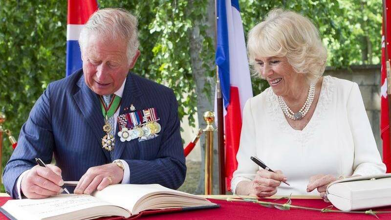 Prince Charles is one of the few royal men to wear a wedding band.