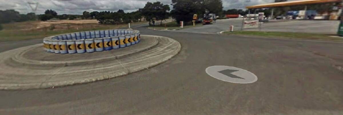 CRASH AT BUNDANOON: A woman crashed into a roundabout in Bundanoon on September 21. Photo: file. 