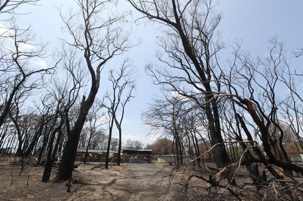Police have warned residents to be on alert for dodgy tradespeople who want to "cash in" on bushfire-affected communities in the northern and southern villages.