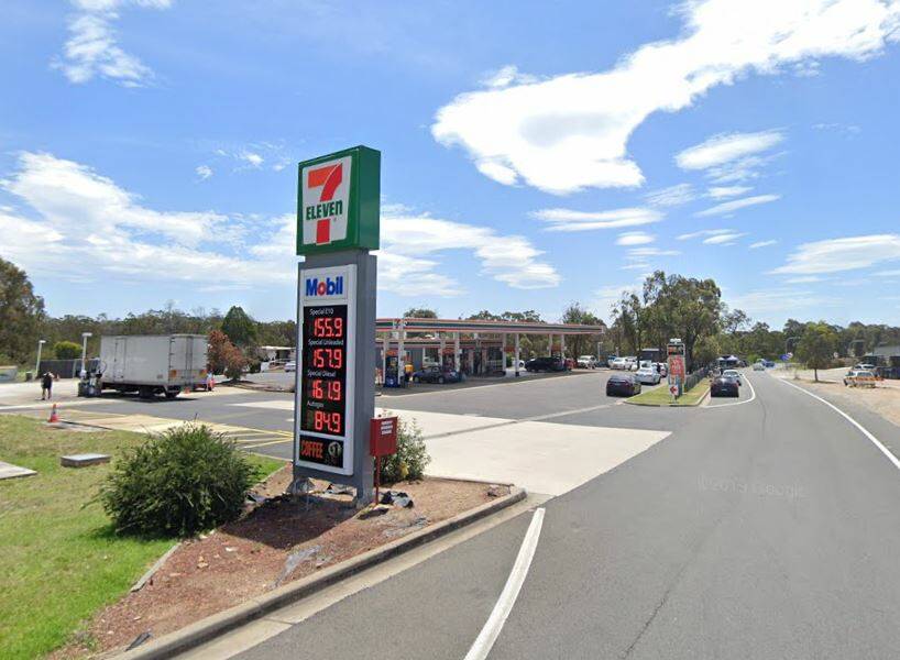 The twin 7-Eleven service stations on the Hume Highway at Pheasants Nest will be closed from Wednesday, July 1 to Sunday, August 2. Photo: Google Maps