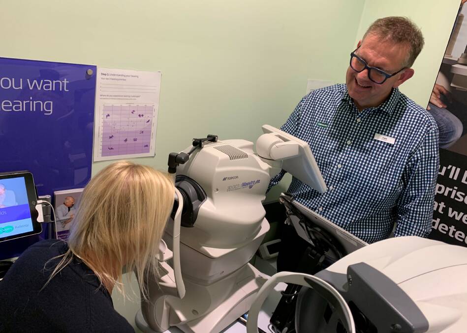 Specsavers Halls Head optometrist Carl Slabber said he has seen more clients have symptoms of digital eye strain since COVID-19 restrictions began. Photo: Supplied.