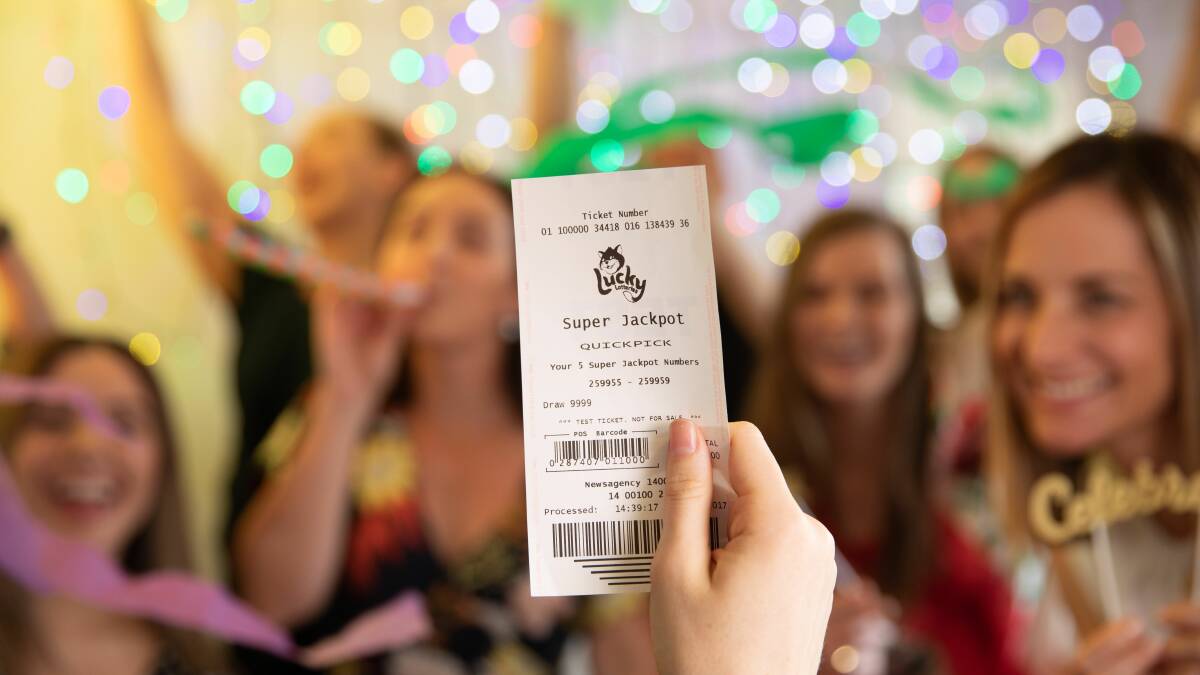 "Good news on New Year's Eve!": Bowral woman to retire early with $100,000 Lucky Lotteries win