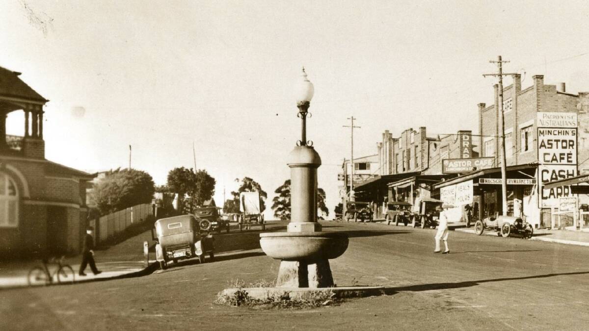 PRIDE OF PLACE: Moss Vale’s fountain remained a unique landmark until 1937. Photo: BDH&FHS.