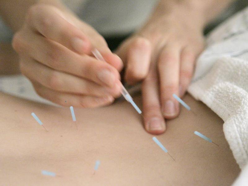 Acupuncture doesn't help women undergoing IVF treatment to have a baby, a study has found.