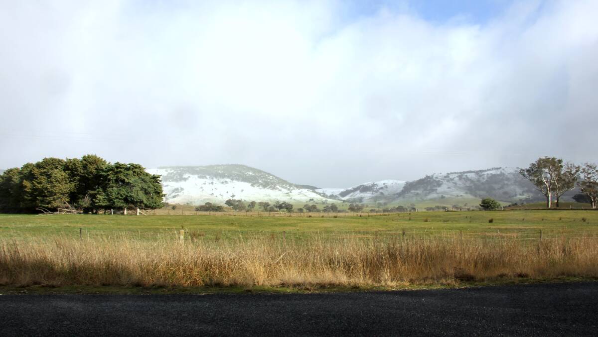 Snow is expected to fall on Mt Kosciuszko over the weekend
