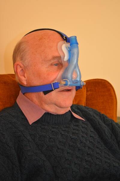 Collin Anderson wearing his TrueFit sleep apnoea mask.