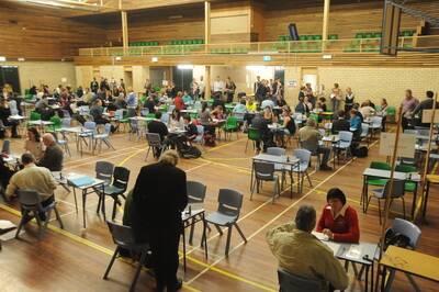 Bowral High's hall was full of teachers, parents and students.Photo by Roy Truscott
